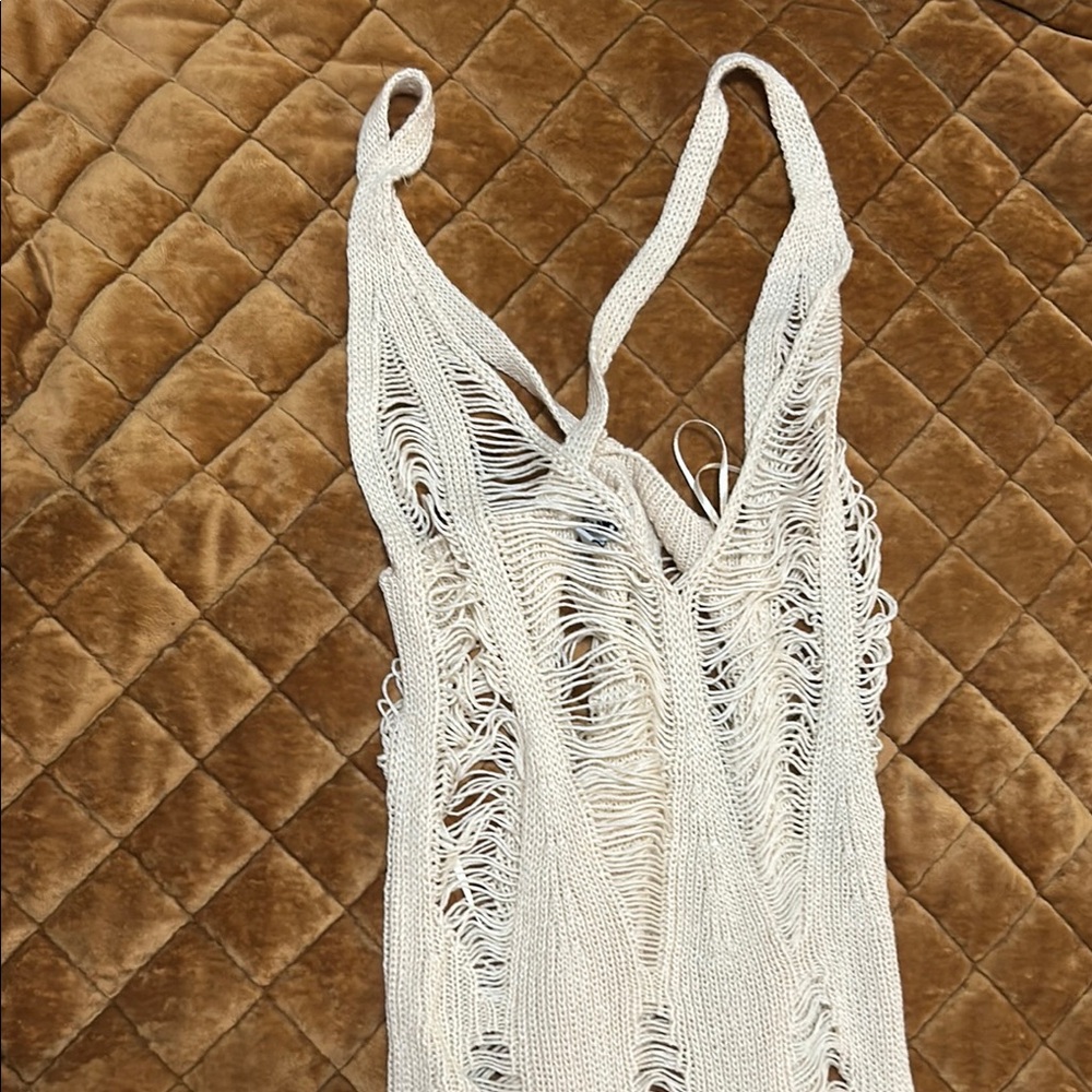 Chic White Knit Fringe Dress